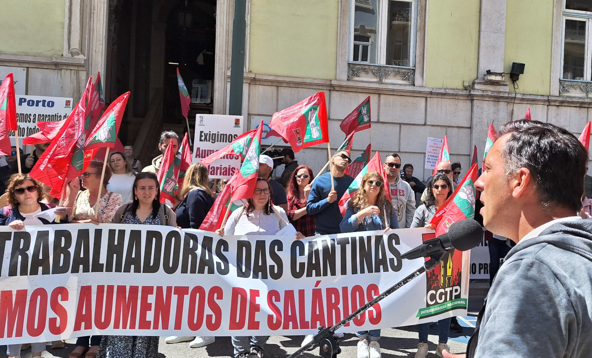 PROTESTO E LUTA A PORTA DA AHRESP 2